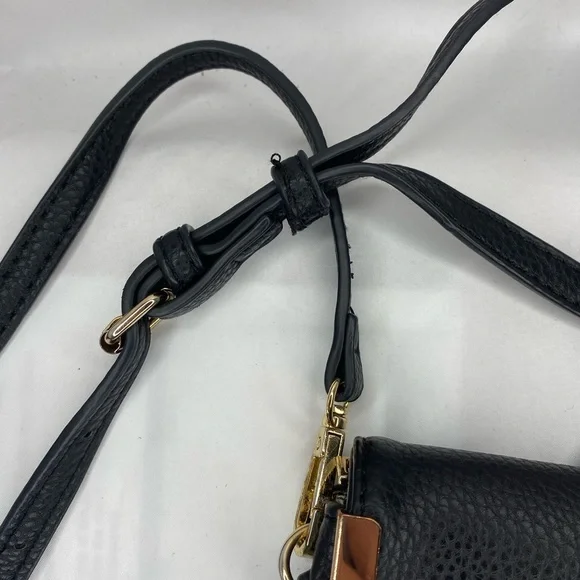 Black cross body bag with gold detail - Picture 3 of 7